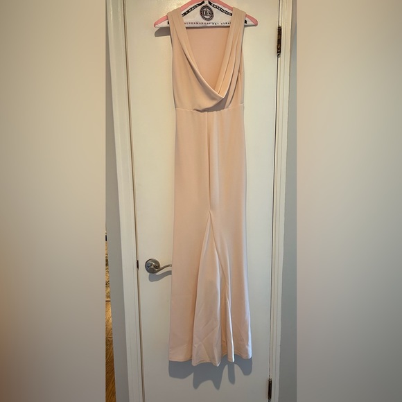 Lulu’s Blush Dress - Picture 2 of 2